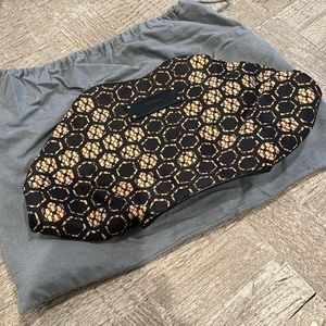Alexander McQueen
De-Manta Honeycomb Clutch Bag